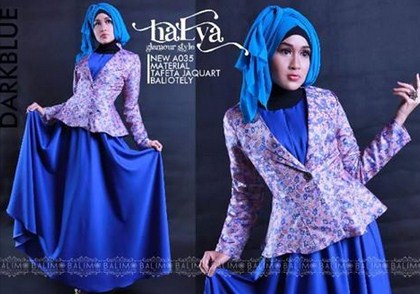 Contoh Model baju Muslim Modern 2015 7 - Baju Pesta Biru Tua