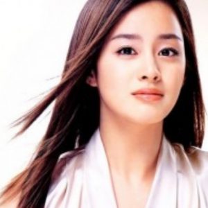 Model Rambut Panjang ala Artis Korea, Bisa Dicontoh