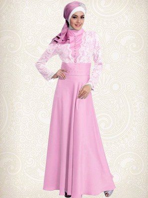 Gambar Contoh dan Model Baju Muslim Pesta Terbaru 6 - Gaun Pesta Muslimah Pink Kain Brokat